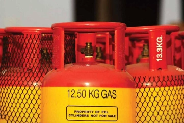 বাড়ল এলপি গ্যাসের দাম
