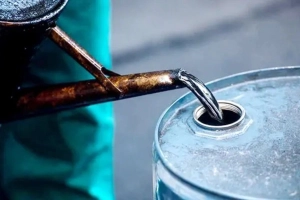 বিশ্ববাজারে কমেছে অপরিশোধিত তেলের দাম