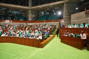 সংসদে আরও ১০টি বিল পাস