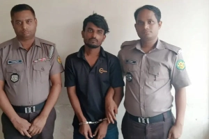 নারীদের টার্গেট করে ব্ল্যাকমেল, বেরিয়ে এলো চাঞ্চল্যকর তথ্য