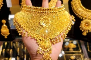 ফের বাড়ল সোনার দাম