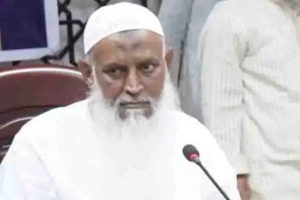 ‘হজযাত্রীদের সেবা নিশ্চিত করতে না পারলে পদে থাকার যৌক্তিকতা নেই’