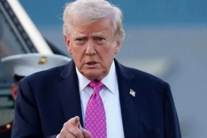 বুধবারের মধ্যে চুক্তি না হলে ইরানে হামলার হুমকি ট্রাম্পের