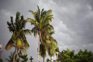 দুপুরের মধ্যে ৬০ কি.মি বেগে ঝড়ের আশঙ্কা