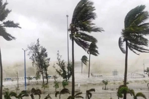 ছয় অঞ্চলে ঝড়ের আশঙ্কা, নদীবন্দরে ২ নম্বর সংকেত