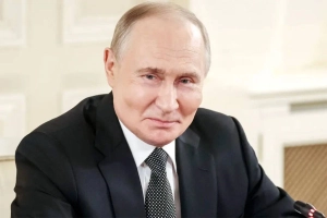 পুতিনের কাছে খামেনির গোপন বার্তা! কী বললেন রুশ প্রেসিডেন্ট?