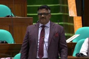 ‘সরকারি চাকরিজীবীদের মতো সাংবাদিকদেরও বেতন হওয়া উচিত’