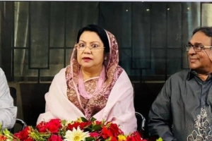 ১৭ বছর পর স্বাধীনতার স্বাদ পাচ্ছি: বিমানমন্ত্রী