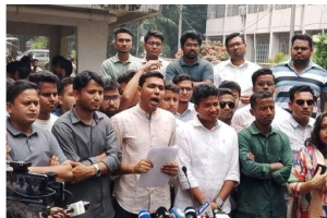 ঢাবিতে গেস্টরুম-গণরুম নির্যাতনের বিচার ও আবাসন সংকট সমাধানের দাবি ছাত্রদলের