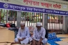 ঈদের দিনেও রাজপথে শিক্ষকদের অবস্থান ধর্মঘট