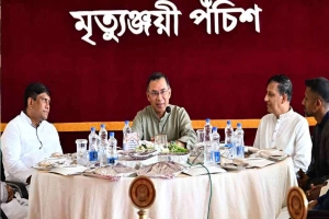 জাতীয় সংকটে সেনাবাহিনীর আত্মত্যাগ স্মরণীয় হয়ে থাকবে: প্রধানমন্ত্রী