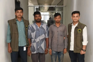 প্রধানমন্ত্রীর কার্যালয়ের তার চুরির ঘটনায় দুজন আটক