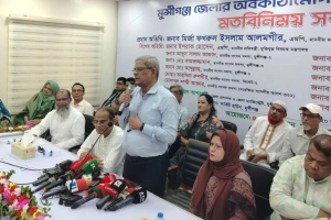 তারেক রহমানের নেতৃত্বে উন্নয়নযাত্রা এগিয়ে যাচ্ছে: মির্জা ফখরুল