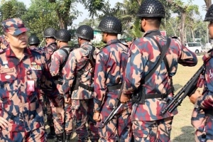 আইনশৃঙ্খলা নিয়ন্ত্রণে পাঁচ জেলায় বিজিবি মোতায়েন
