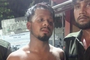 জাবির নারী ওয়াশরুমে গোপনে ভিডিও, বহিরাগত আটক