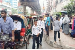 এইচএসসি পরীক্ষার প্রথম দিন, যানজটে ভোগান্তিতে পরীক্ষার্থীরা