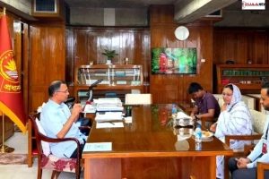 শহীদ পরিবারের পাশে প্রধানমন্ত্রী