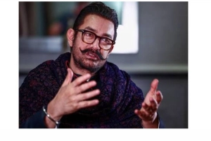 বিয়ের এক সপ্তাহও না পেরোতেই সুখবর দিলেন আমির খান