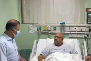 অসুস্থ ডা. পাভেলকে হাসপাতালে দেখতে গেলেন প্রধানমন্ত্রী তারেক