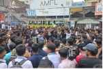 শিক্ষামন্ত্রীর পদত্যাগের দাবিতে সায়েন্সল্যাব ও উত্তরায় সড়ক অবরোধ