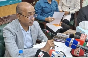 মধ্যস্থতায় ২০ জেলায় মামলা কমেছে ৬২ শতাংশ: আইনমন্ত্রী