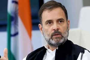 গ্রেপ্তার হলেন রাহুল গান্ধী