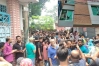যশোরে জামায়াত এমপির বাড়ি ঘেরাও, বিক্ষুব্ধ জনতা