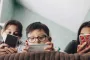 ফোনের আসক্তি থেকে দূরে থাকার উপায় জানুন
