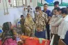 হাসপাতালে অনিয়মে স্বাস্থ্যকর্মীর বিরুদ্ধে মন্ত্রীর কঠোর ব্যবস্থা