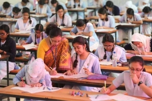 কেন্দ্রে না গিয়েই বাদ ৩৮ হাজারের বেশি শিক্ষার্থী