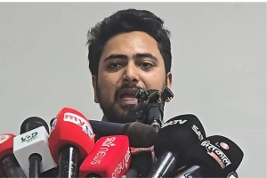 ভারতের ভূখণ্ড থেকে হাসিনার কর্মকাণ্ড বন্ধের দাবি নাহিদ ইসলামের