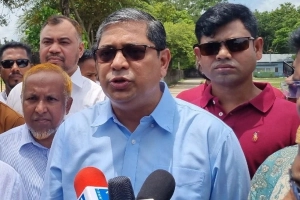 সরকারি ভবনে পর্যায়ক্রমে সোলার প্যানেল বসবে: প্রতিমন্ত্রী শাহে আলম