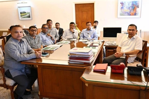 ডিজিটাল স্বাস্থ্যসেবায় পাইলট প্রকল্পের নির্দেশ প্রধানমন্ত্রীর