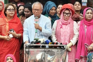 নারী নির্যাতন বন্ধে মহিলা দল কাজ করবে: রিজভী