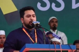 এক স্বৈরাচারকে হটিয়েছি, নতুন স্বৈরাচার গজিয়েছে: নাহিদ ইসলাম