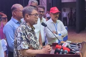 বঙ্গোপসাগরের নিচে গ্যাসের বড় ভাণ্ডার আছে: স্বাস্থ্যমন্ত্রী