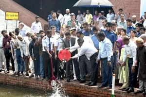 আমিষের ঘাটতি মেটাতে জলাশয়ে মাছ চাষ বাড়ানোর তাগিদ স্পিকারের