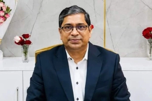 রাষ্ট্রপতির স্ত্রীও পাবেন ফ্যামিলি কার্ড