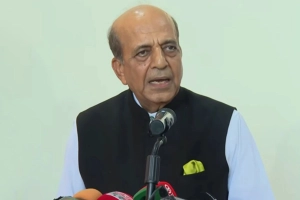 হাসিনাকে ফেরাতে আইনগত প্রক্রিয়া চলছে: দীনেশ ত্রিবেদী