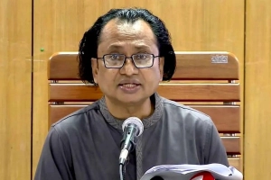 ‘আ.লীগকে ফিরতে হলে আগে অপরাধ স্বীকার করতে হবে’