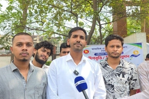 সরকারি বাঙলা কলেজে উপবৃত্তি আবেদনে শিক্ষার্থীদের পাশে ছাত্রদলের নিরব