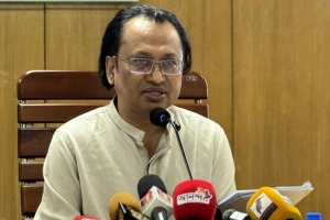 ড. ইউনূসকে হেনস্থার ঘটনায় জড়িতদের ছাড় দেওয়া হবে না: তথ্য উপদেষ্টা