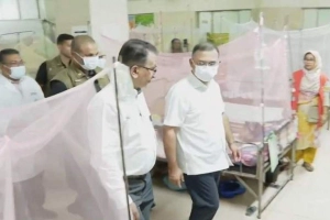 শিশু হাসপাতালে প্রধানমন্ত্রীর পরিদর্শন, ধূমপানরত চিকিৎসক বরখাস্ত