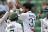 দুই উইকেট নিয়ে বড় লিডের আশায় লাঞ্চে বাংলাদেশ