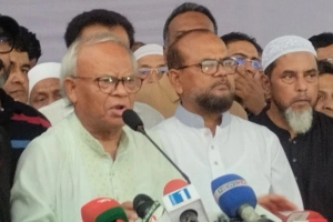 সংবিধান সংশোধন ছাড়া জুলাই সনদ বাস্তবায়নের দাবি ‘গায়ের জোর’: রিজভী